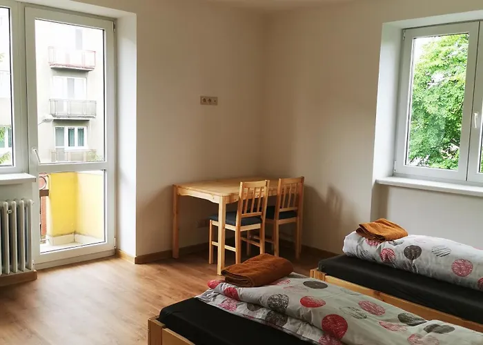 Homestay Near Ice Arena *